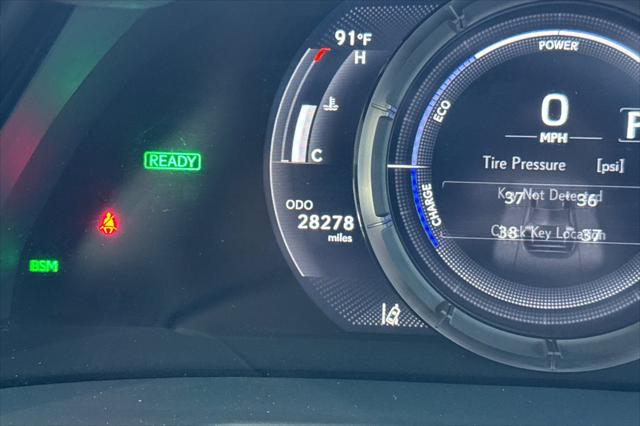 2023 Lexus ES 300h F SPORT Handling