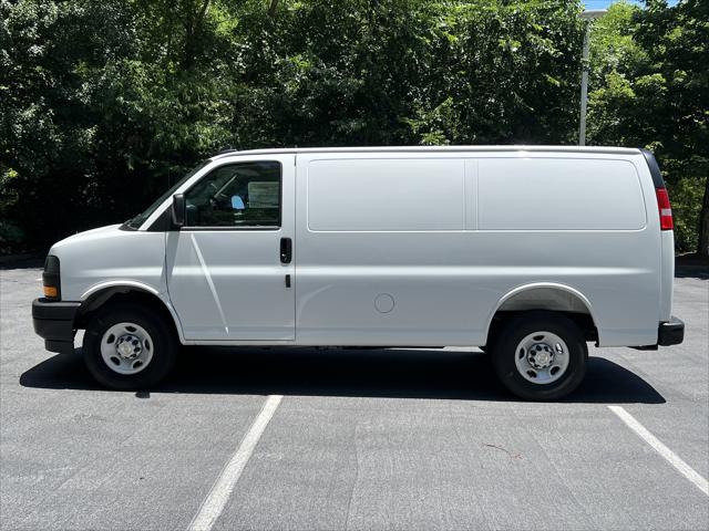 2025 Chevrolet Express Cargo Van RWD 2500 Regular Wheelbase WT