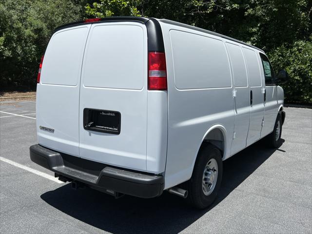 2025 Chevrolet Express Cargo Van RWD 2500 Regular Wheelbase WT