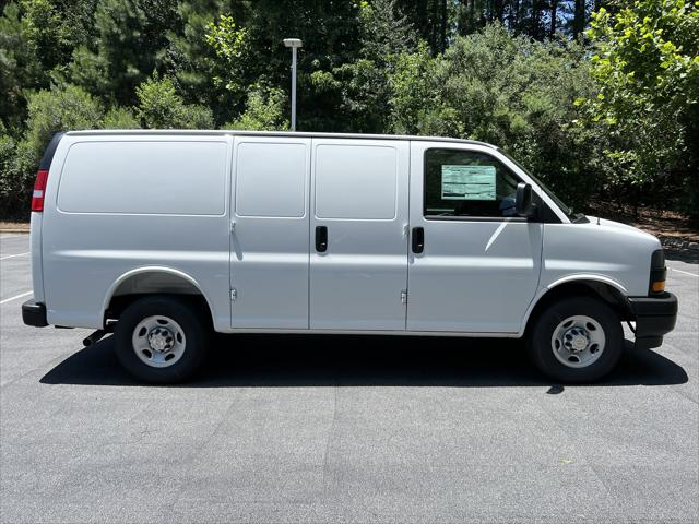 2025 Chevrolet Express Cargo Van RWD 2500 Regular Wheelbase WT