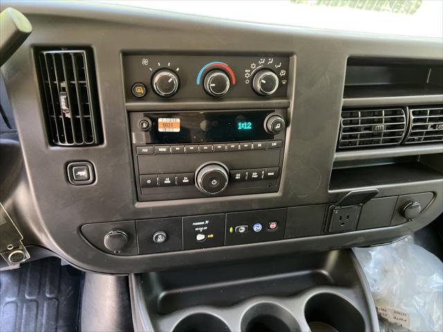 2025 Chevrolet Express Cargo Van RWD 2500 Regular Wheelbase WT