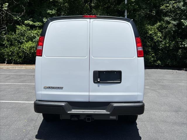 2025 Chevrolet Express Cargo Van RWD 2500 Regular Wheelbase WT