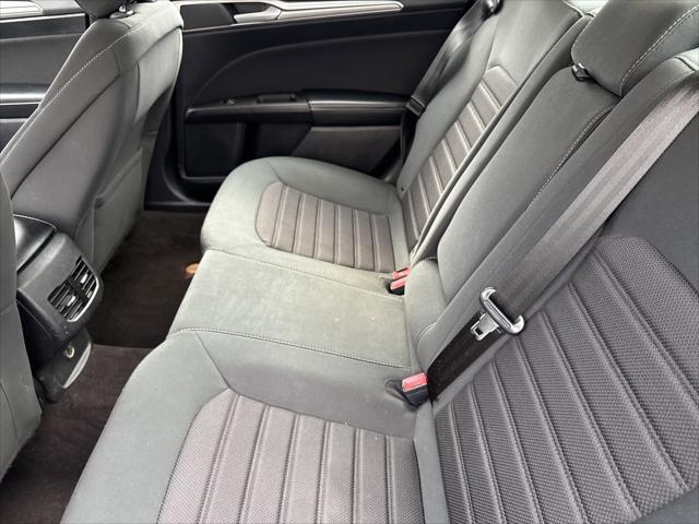 2020 Ford Fusion SE
