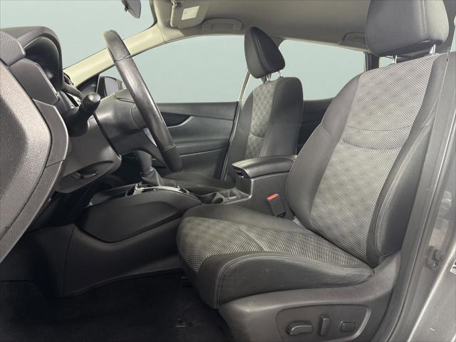 2017 Nissan Rogue Sport SV