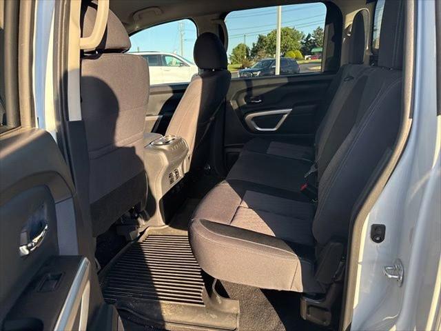 2024 Nissan Titan Crew Cab SV 4x4