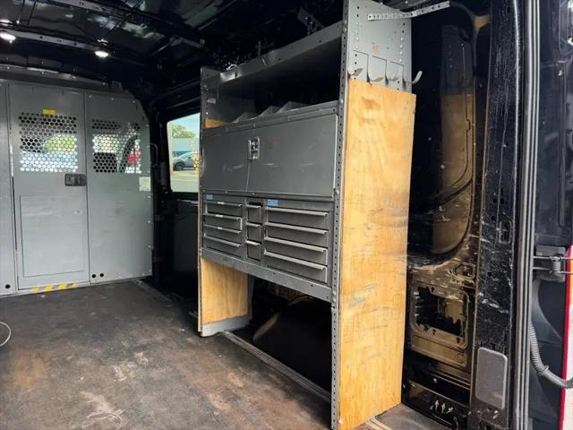 2018 Ford Transit 250 Van Med. Roof w/Dual Sliding 148-in. WB