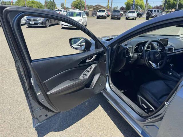 2015 Mazda Mazda3 i Grand Touring