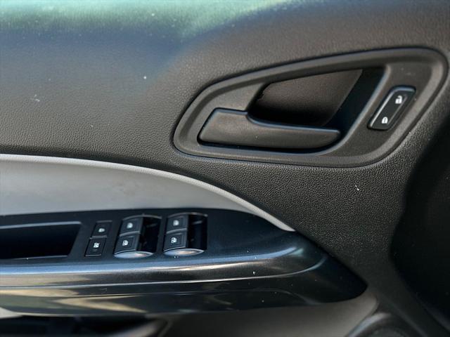 2022 Chevrolet Colorado 2WD Crew Cab Short Box WT