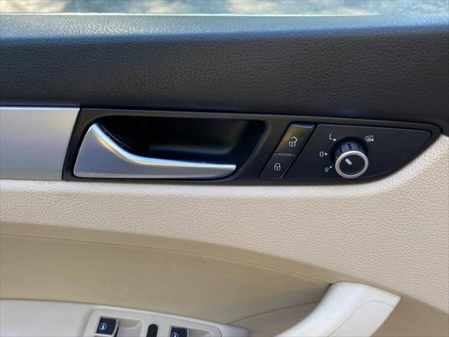 2013 Volkswagen Passat 2.5L SE