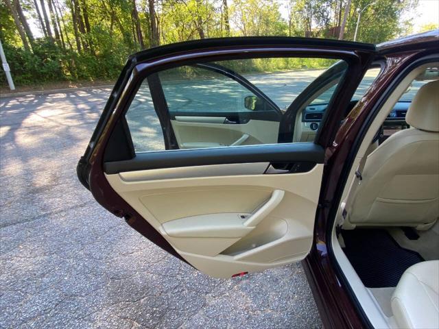 2013 Volkswagen Passat 2.5L SE