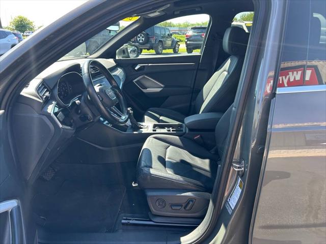 2020 Audi Q3 Premium 45 TFSI S line quattro Tiptronic