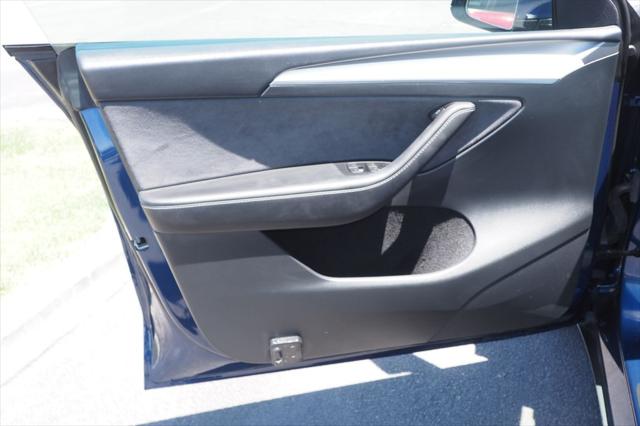 2024 Tesla Model Y Long Range Dual Motor All-Wheel Drive