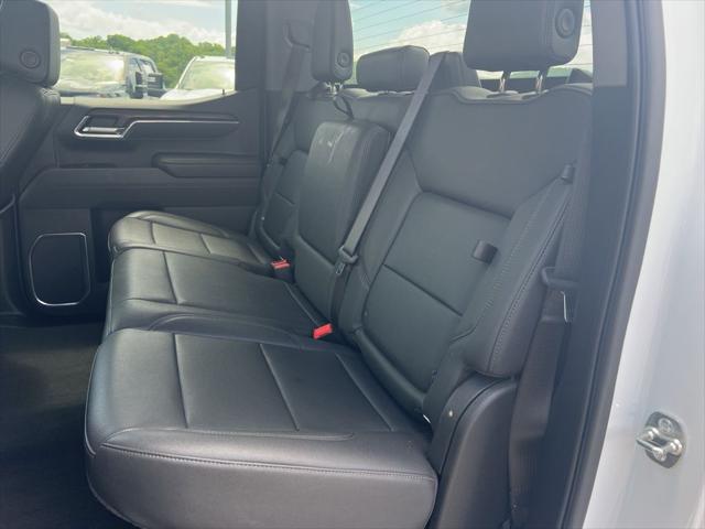2025 GMC Sierra 1500 4WD Crew Cab Short Box SLT
