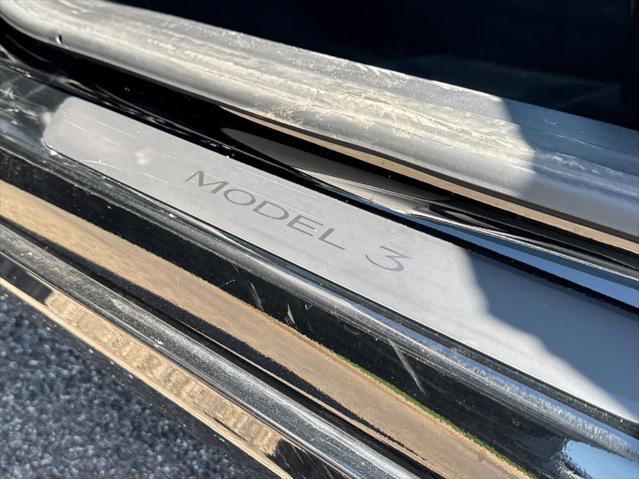 2022 Tesla Model 3 Rear-Wheel Drive