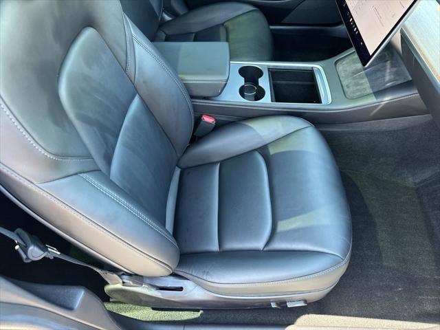 2022 Tesla Model 3 Rear-Wheel Drive