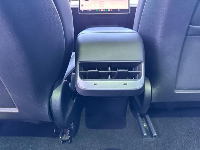 2022 Tesla Model 3 Rear-Wheel Drive