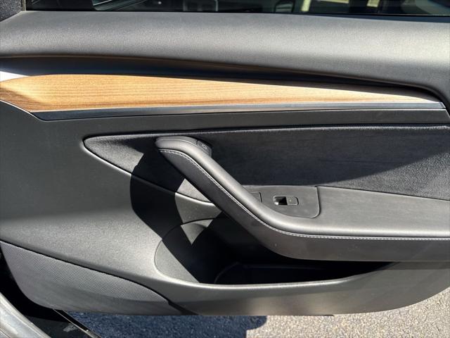 2022 Tesla Model 3 Rear-Wheel Drive