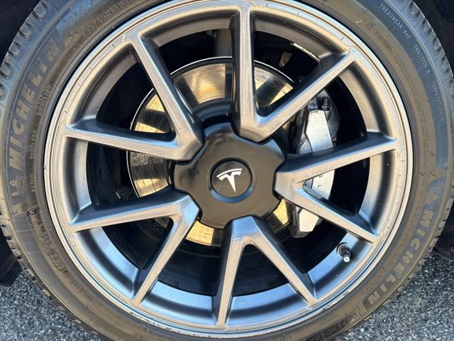2022 Tesla Model 3 Rear-Wheel Drive