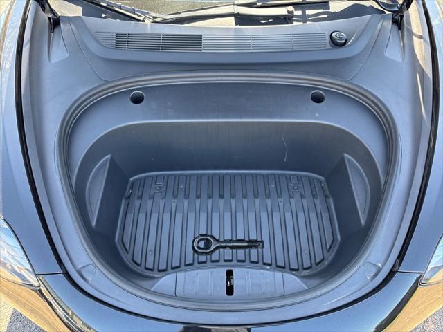 2022 Tesla Model 3 Rear-Wheel Drive