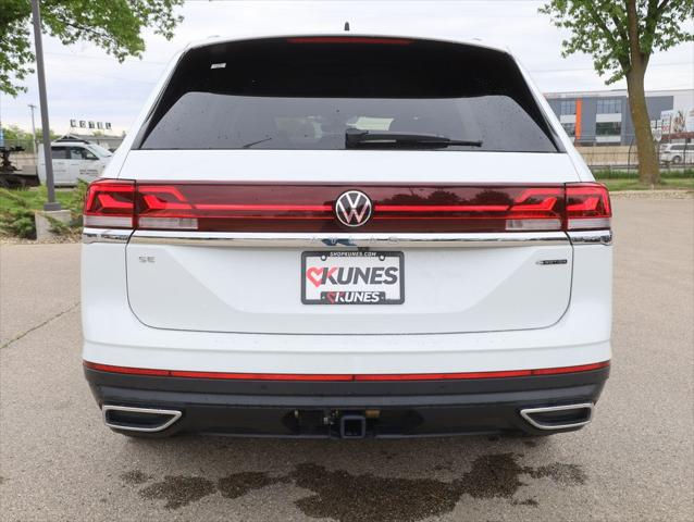 2025 Volkswagen Atlas 2.0T SE w/Technology