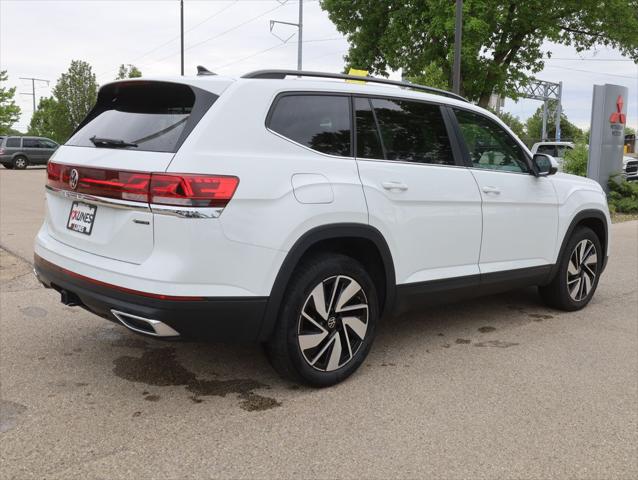 2025 Volkswagen Atlas 2.0T SE w/Technology