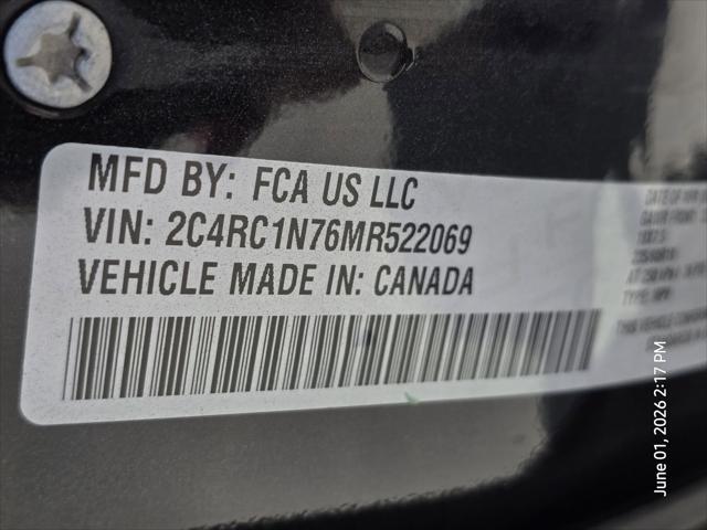2021 Chrysler Pacifica Hybrid Pinnacle