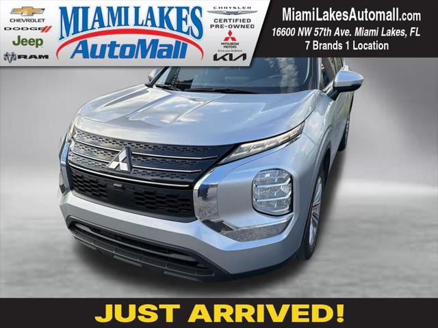 2022 Mitsubishi Outlander ES 2.5 2WD for sale in Miami Lakes, FL