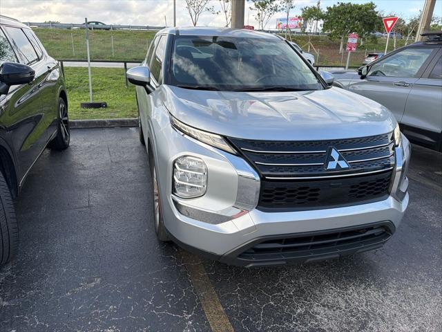 2022 Mitsubishi Outlander ES 2.5 2WD