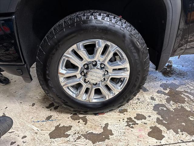 2021 GMC Sierra 2500HD 4WD Crew Cab Standard Bed Denali