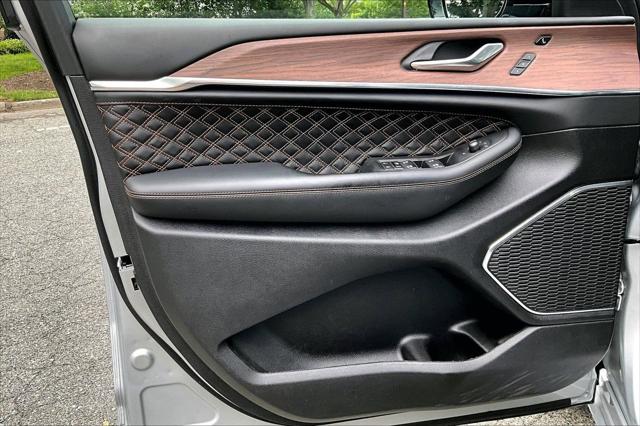 2025 Jeep Grand Cherokee Summit 4x4