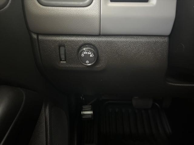 2022 Chevrolet Colorado 2WD Crew Cab Short Box WT