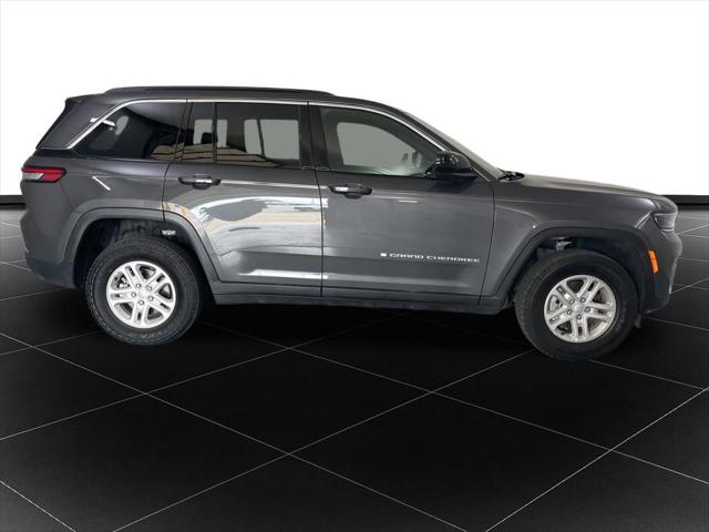 2025 Jeep Grand Cherokee Laredo 4x4