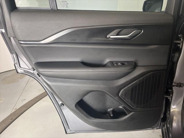 2025 Jeep Grand Cherokee Laredo 4x4