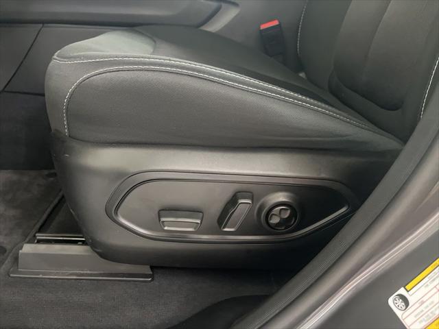 2025 Jeep Grand Cherokee Laredo 4x4