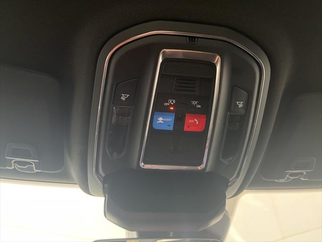 2025 Jeep Grand Cherokee Laredo 4x4