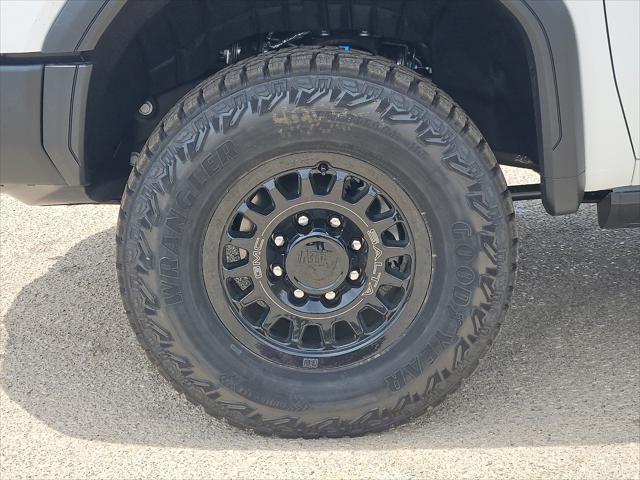 2026 GMC Sierra 2500HD Crew Cab, Standard Bed, AT4X, 4WD