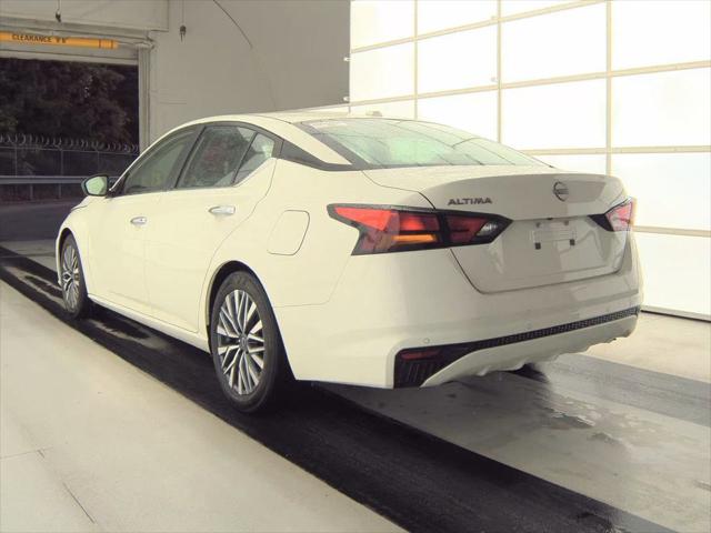 2025 Nissan Altima SV FWD