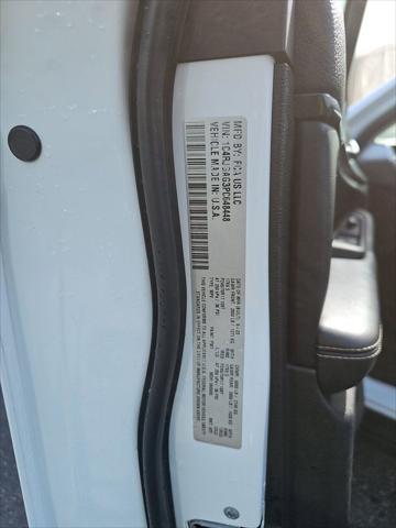 2023 Jeep Grand Cherokee Laredo 4x2