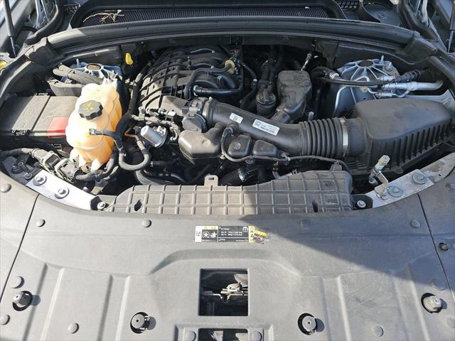 2023 Jeep Grand Cherokee Laredo 4x2