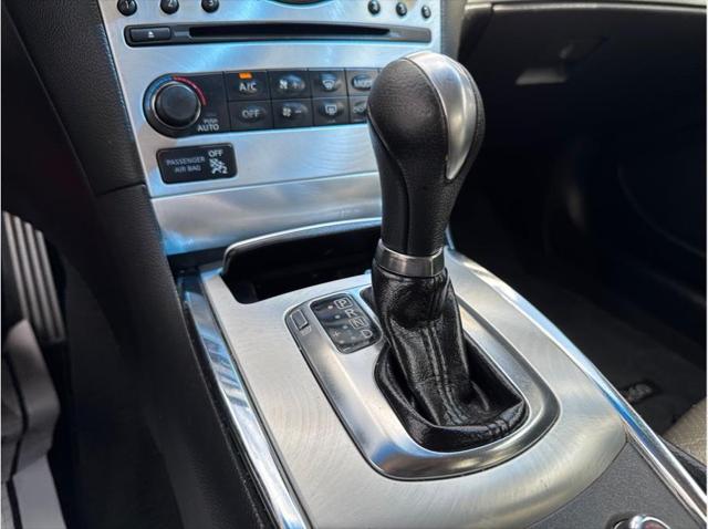 2015 INFINITI Q60 S Limited