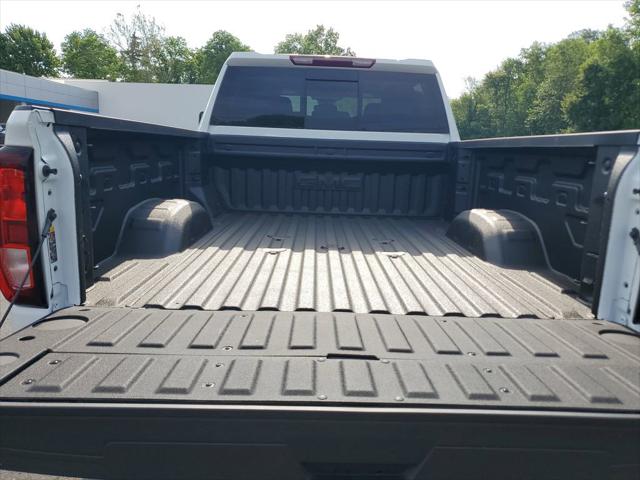 2026 GMC Sierra 2500HD Crew Cab, Standard Bed, SLE, 4WD