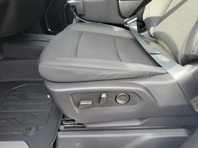 2026 GMC Sierra 2500HD Crew Cab, Standard Bed, SLE, 4WD