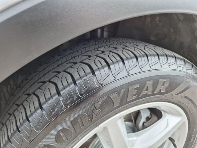 2018 Ford Explorer Base
