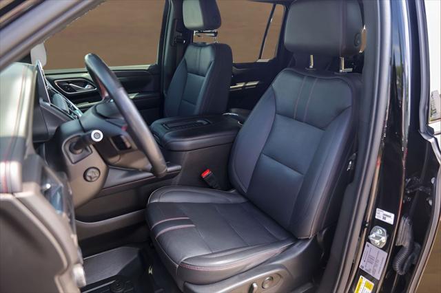 2022 Chevrolet Suburban 2WD RST