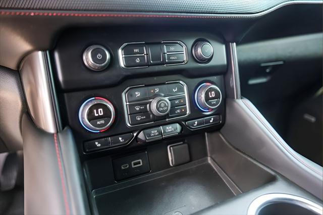2022 Chevrolet Suburban 2WD RST