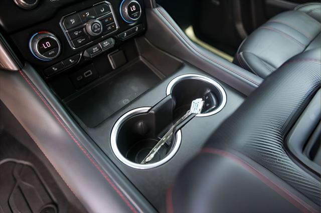 2022 Chevrolet Suburban 2WD RST