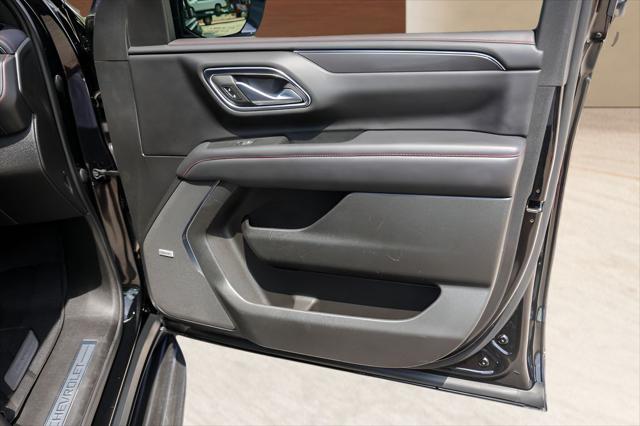 2022 Chevrolet Suburban 2WD RST