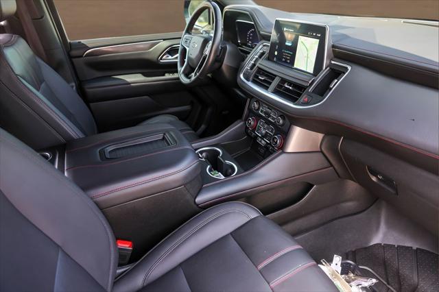 2022 Chevrolet Suburban 2WD RST