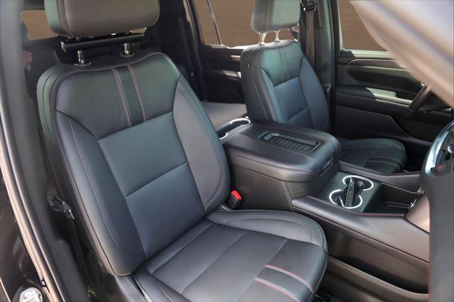 2022 Chevrolet Suburban 2WD RST