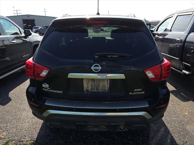 2017 Nissan Pathfinder Platinum